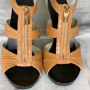 Michael Kors Brown Berkley T-strap | 7.5
